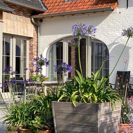B&B Waterput 1 Stalhille Buitenkant foto